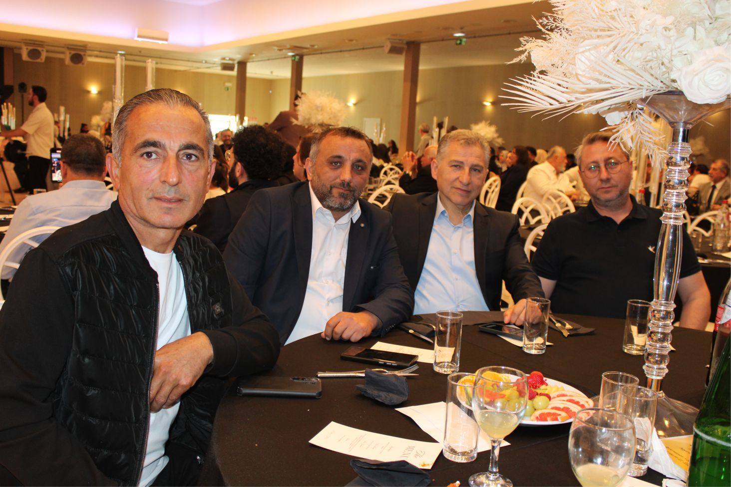 MELİKE İLE SELİM, DİLLERE DESTAN DÜĞÜN TÖRENİYLE EVLENDİLER...