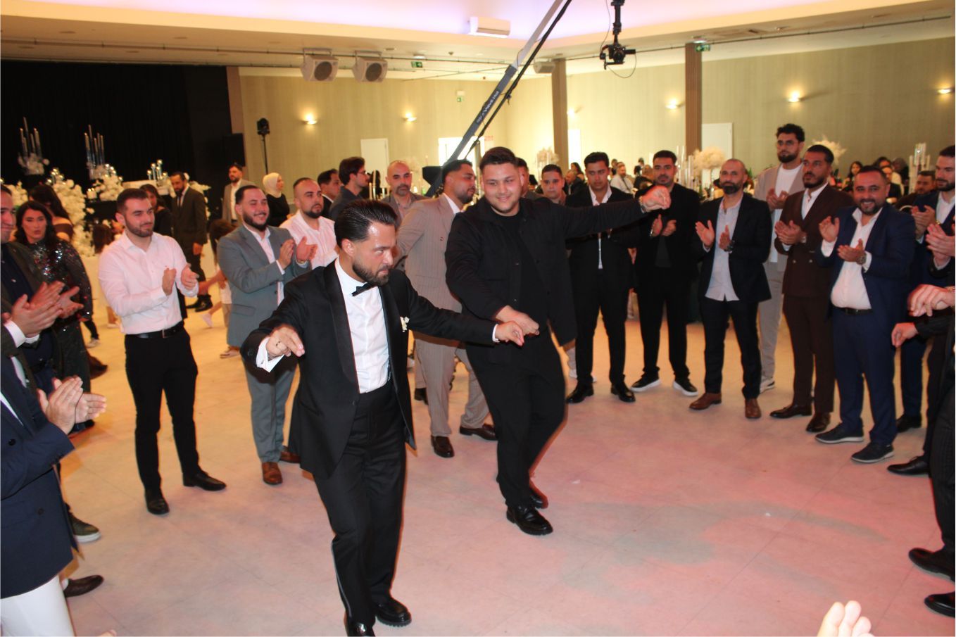 MELİKE İLE SELİM, DİLLERE DESTAN DÜĞÜN TÖRENİYLE EVLENDİLER...