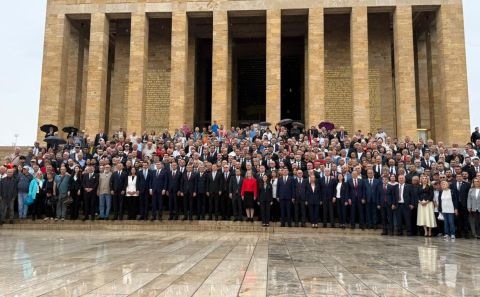 Özel ve YENİ Parti Kurucular Kurulu Anitkabir’i ziyaret etti
