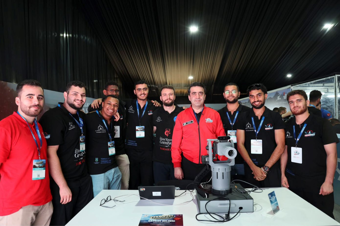 Dünyanın dört bir yanından teknolojinin kalbine: YTB gençleri TEKNOFEST’te