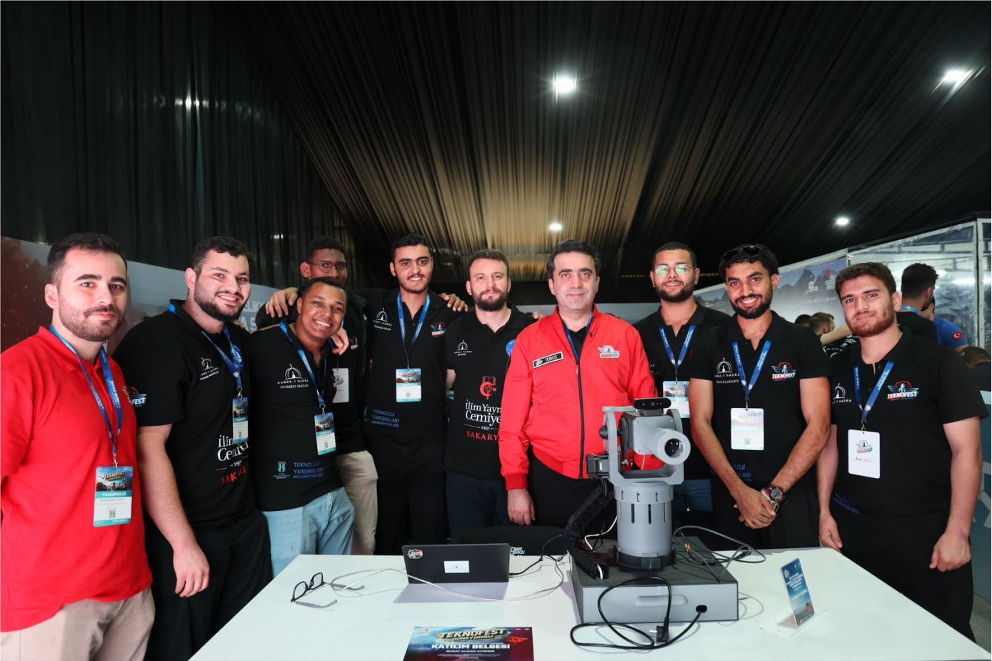Dünyanın dört bir yanından teknolojinin kalbine: YTB gençleri TEKNOFEST’te