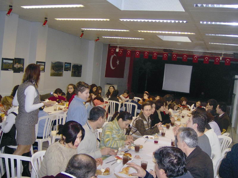 BADD'DEN SICAK BİR KAHVALTI