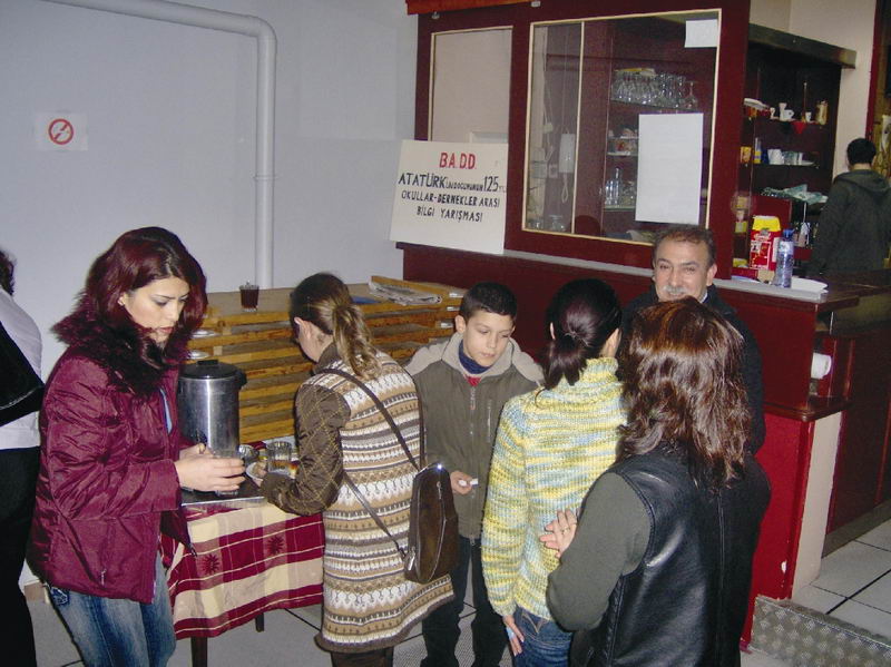 BADD'DEN SICAK BİR KAHVALTI