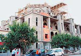 Minareler Ermenistan'dan Görülecek