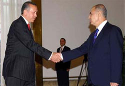 SEZER'DEN İKİNCİ RESTJEST