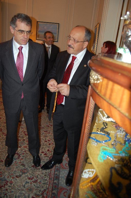 BÜYÜKELÇİ  TANLAY MİLLETVEKİLLERİNE RESEPSİYON VERDİ