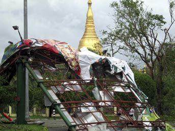 Myanmar'da kasırga felaketi