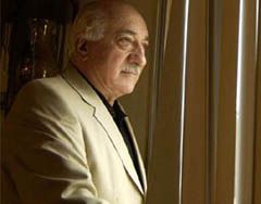 Gülen yeşil kartına kavuşuyor