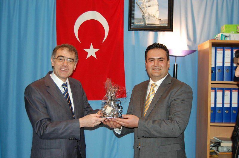 Büyükelçi Tanlay Gent’te vatandaşlarla buluştu…