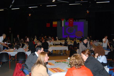 GAZZE'Lİ Ã‡OCUKLARA YARDIM YAPILDI