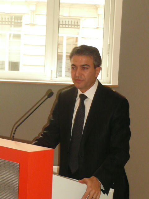 MESLEKİ  EĞİTİM, TEMİZLİK VE İMARDAN SORUMLU DEVLET BAKANI EMİR KIR'IN KABİNESİ