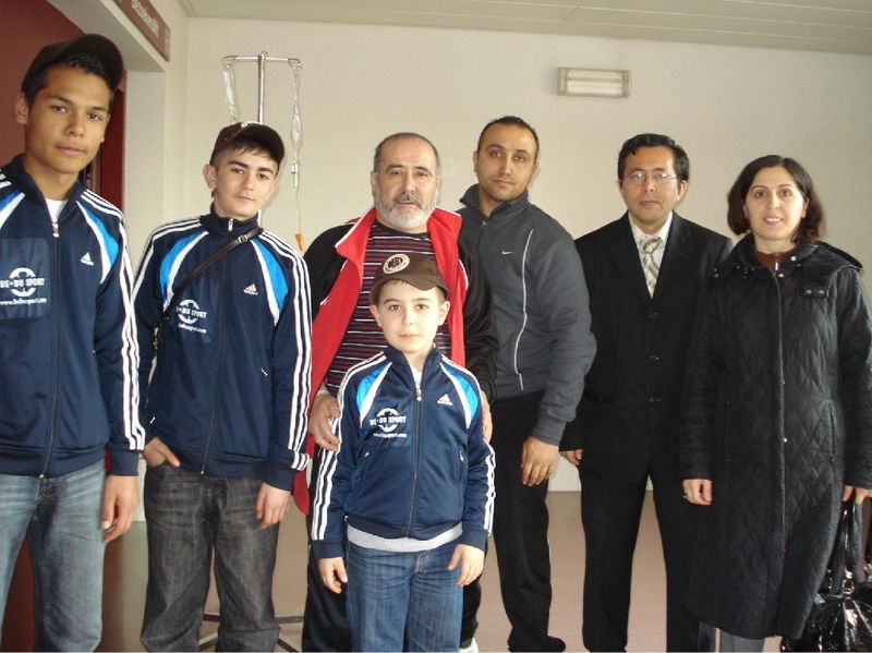 UTV BAŞKANI SEDAT KAYA'YA GEÇMİŞ OLSUN ZİYARETİ
