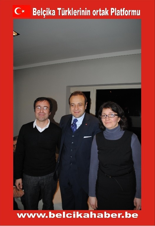 DOKTORLAR VE İŞADAMI İZCİ  BAKAN BAĞIŞ ONURUNA VİLLALARINDA YEMEK VERDİLER