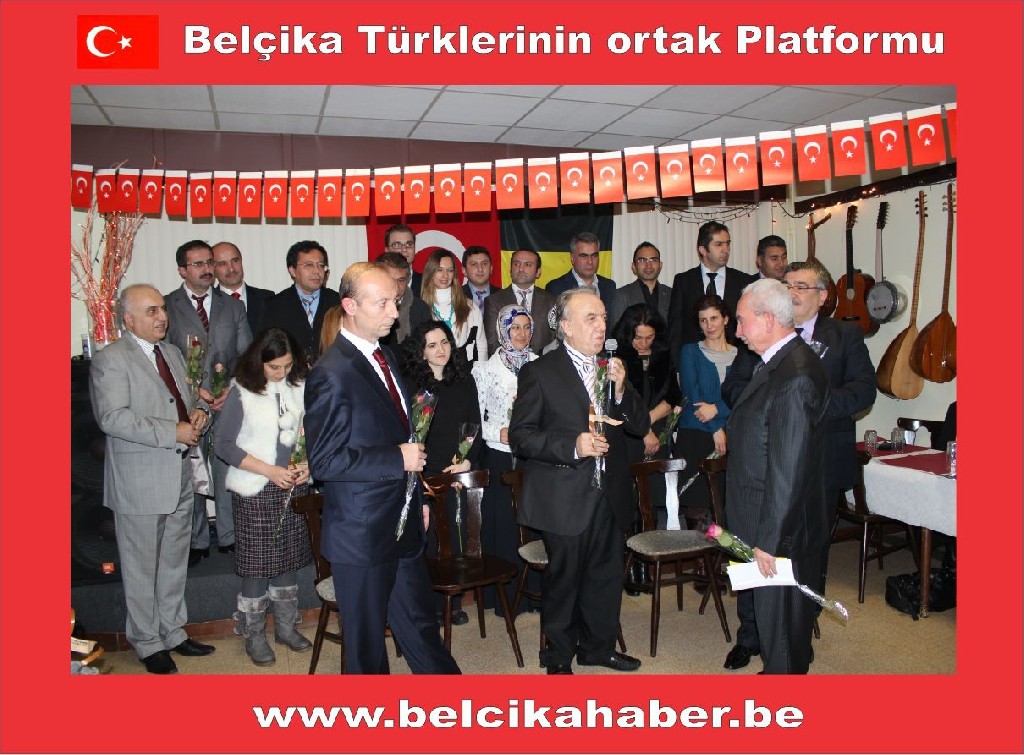 ÖĞRETMENLER GÜNÜ  BERİNGEN MÜZİK KULÜP'DE DE KUTLANDI