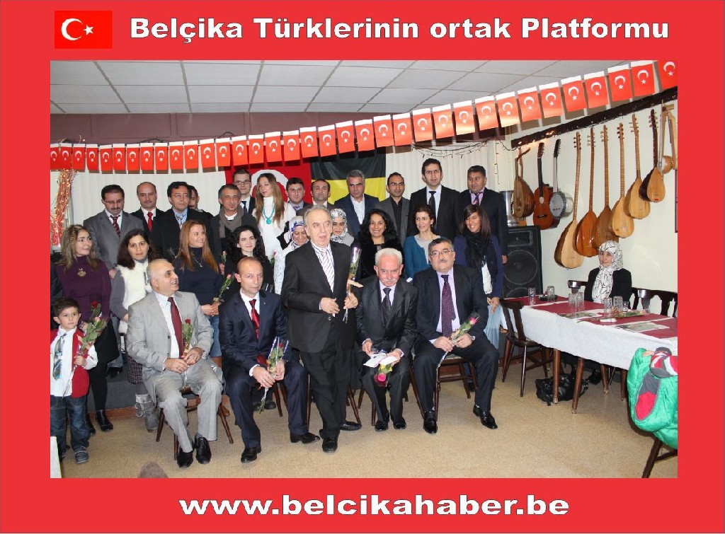 ÖĞRETMENLER GÜNÜ  BERİNGEN MÜZİK KULÜP'DE DE KUTLANDI