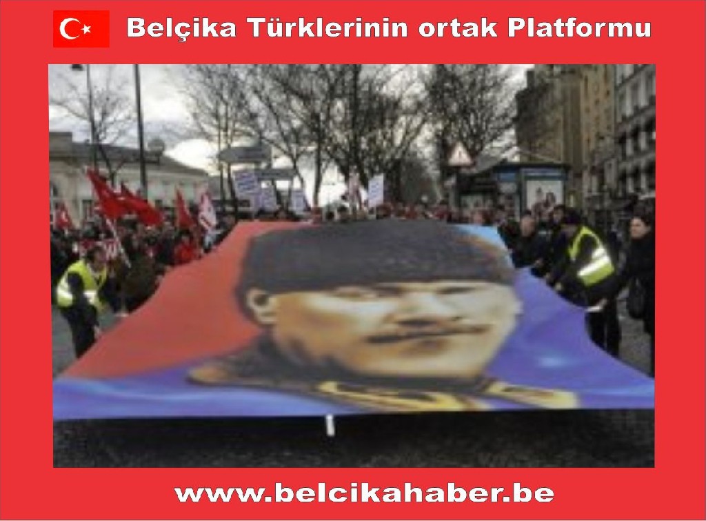 PARİSTE TÜRKLERİN PROTESTOSUNDAN RENKLİ KARELER