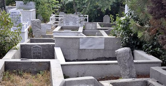 Fransa'da bir ilk: Müslüman mezarlığı 