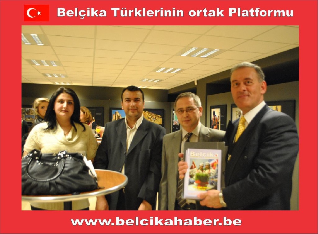 SANATÇI DERYA BAYKAL ONURUNA BİR RESEPSİYON VERDİLER