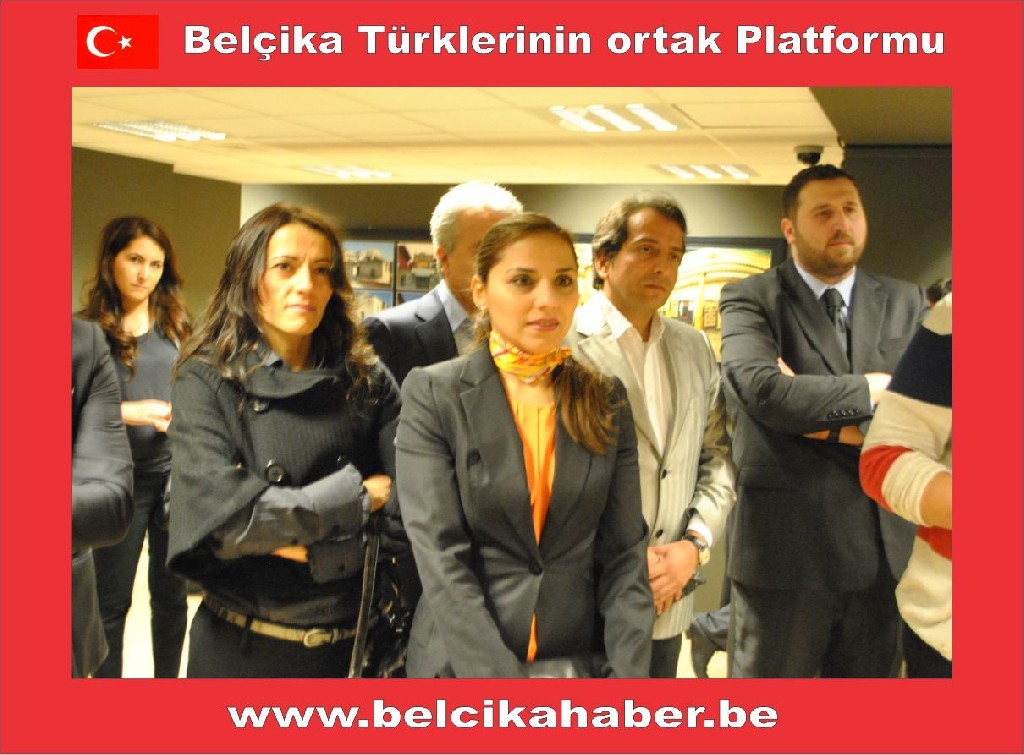 SANATÇI DERYA BAYKAL ONURUNA BİR RESEPSİYON VERDİLER