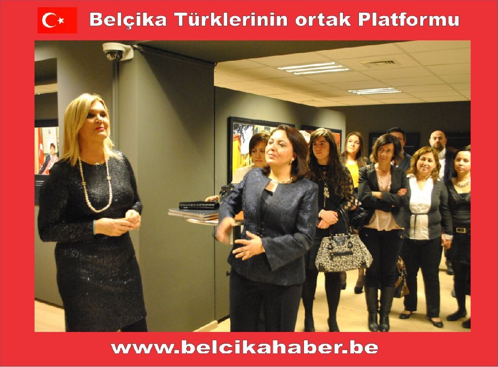 SANATÇI DERYA BAYKAL ONURUNA BİR RESEPSİYON VERDİLER