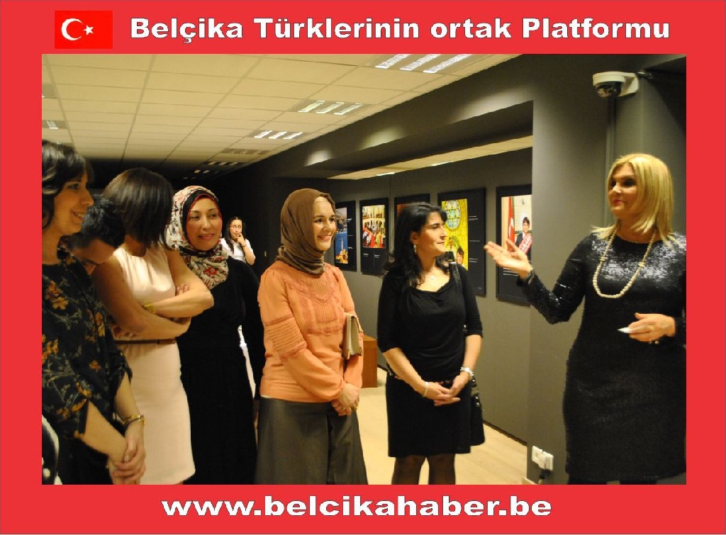 SANATÇI DERYA BAYKAL ONURUNA BİR RESEPSİYON VERDİLER