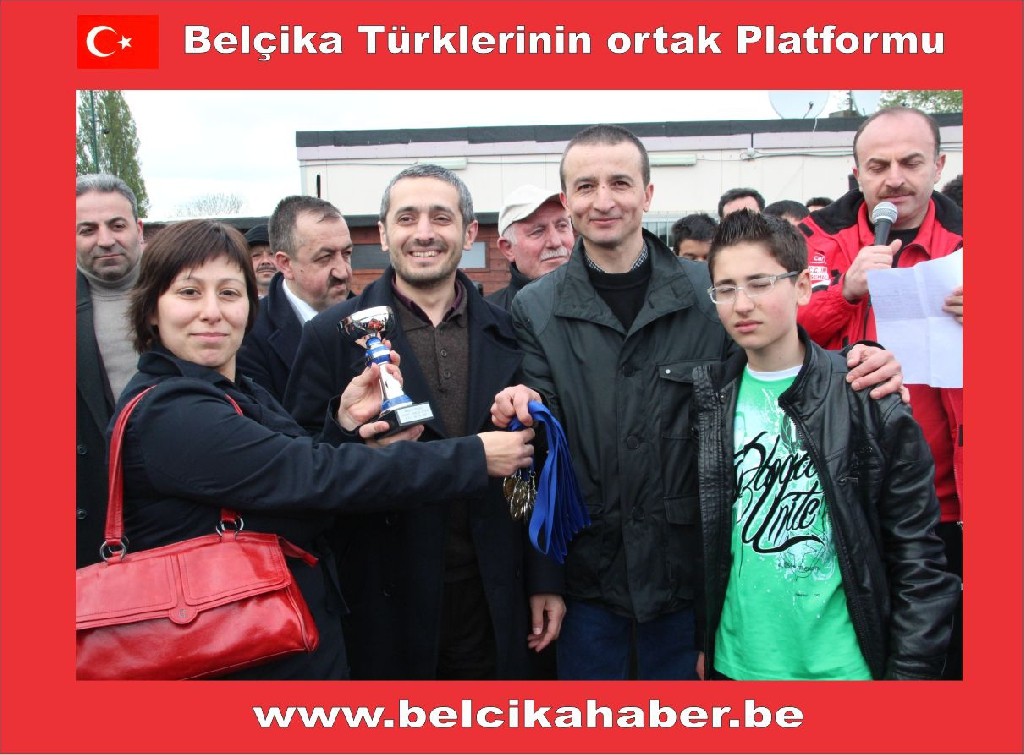 Belcika Diyanet Vakfi Anvers  Bolge Gençlik Şöleni Düzenlendi