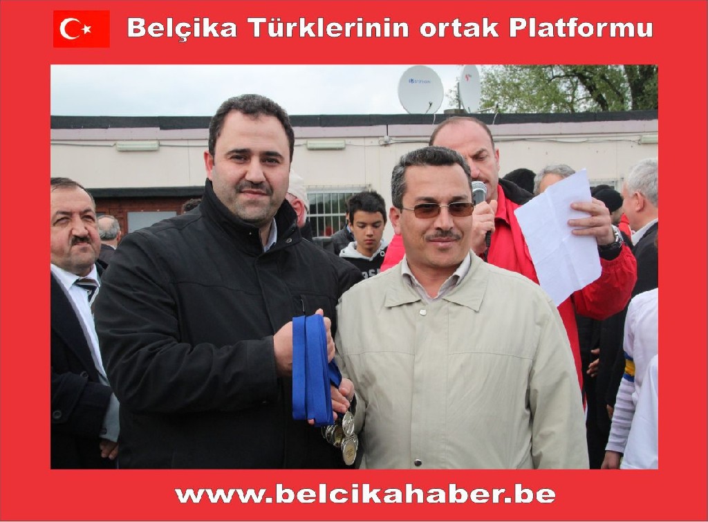 Belcika Diyanet Vakfi Anvers  Bolge Gençlik Şöleni Düzenlendi