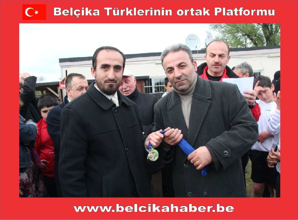 Belcika Diyanet Vakfi Anvers  Bolge Gençlik Şöleni Düzenlendi