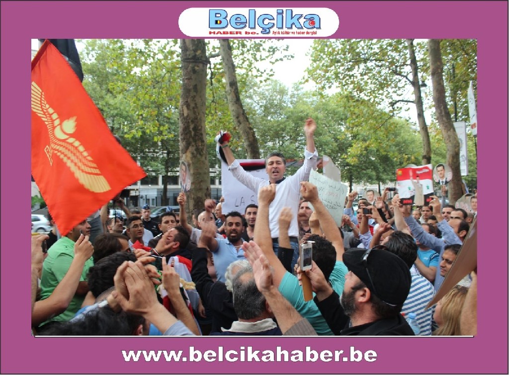 ABD BRÜKSEL BÜYÜKELÇİLİĞİ ÖNÜNDE SURİYE'YE SAVAŞA HAYIR  GÖSTERİSİ DÜZENLENDİ