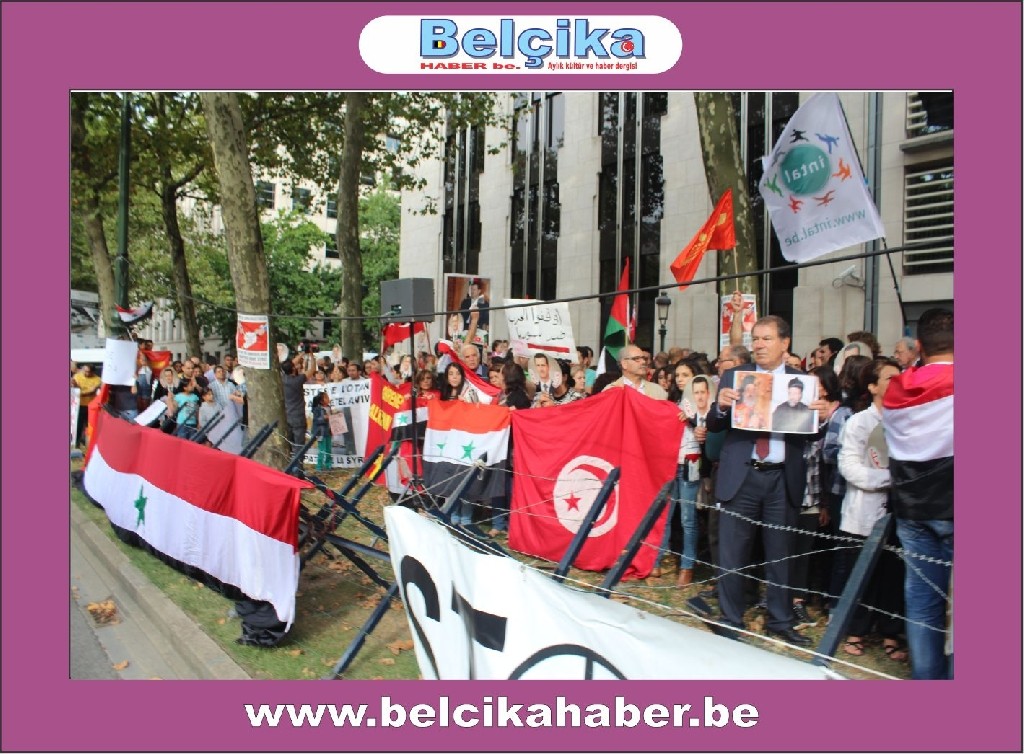 ABD BRÜKSEL BÜYÜKELÇİLİĞİ ÖNÜNDE SURİYE'YE SAVAŞA HAYIR  GÖSTERİSİ DÜZENLENDİ