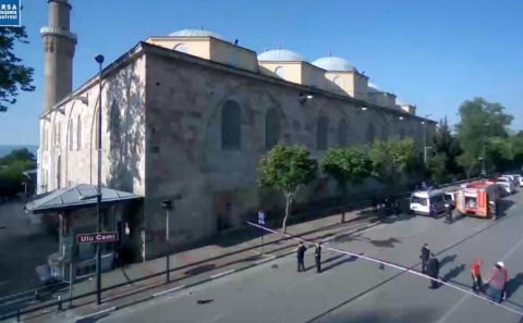 Bursaâ€™da canlı bomba kendisini patlattı şimdilik! 1 Ölü ve onlarca yaralılar var