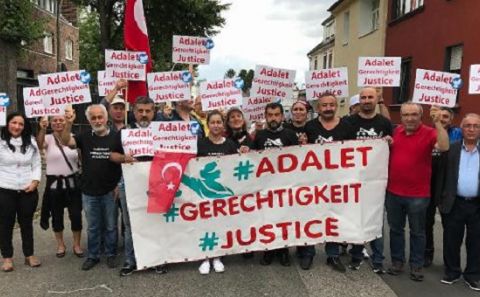 CHP'liler Avrupa'da da 'Adalet Yürüyüşü' başlattı