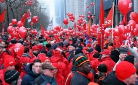 Brükselâ€™de çalışanlardan â€œemeklilikâ€ protestosu