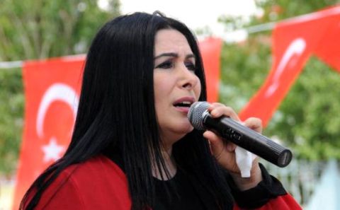 ÜNLÜ SANATÇI NURAY HAFİFTAŞ YAŞAMINI KAYBETTİ