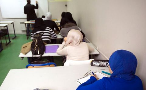 Belçika'nın Anvers Kenti Okullarda Başörtüsü Yasağını Kaldırmaya Hazırlanıyor