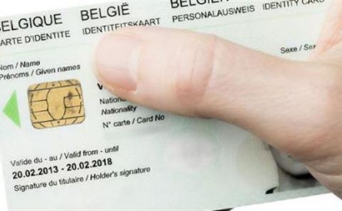Belçikaâ€™da kimliklerde parmak izi artık zorunlu