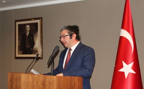 BRÜKSEL EĞİTİM MÜŞAVİR VEKİLİ ALİ ÖZGÜR'DEN '24 KASIM ÖĞRETMENLER GÜNÜ' MESAJI 