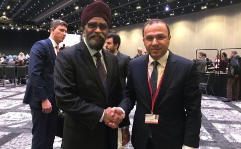Yüksel Kanada Savunma Bakanı ile görüştü 