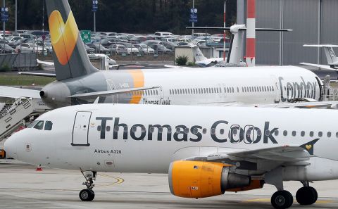 İngiliz tur operatörü Thomas Cook iflas etti