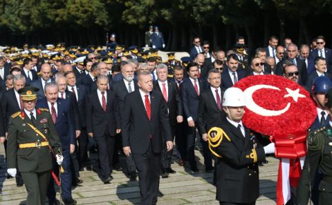 Cumhuriyet 96 yaşında… Liderler Ataâ€™nın huzurunda buluştu