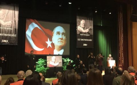 â€˜Toprak Dedeâ€™ Hayrettin Karaca son yolculuğuna uğurlanıyor 