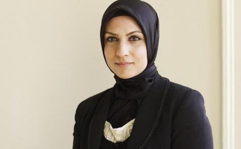İngiltere'de ilk defa başörtülü bir kadın hakim olarak atandı