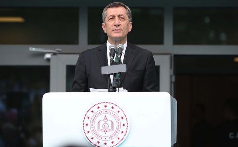 Bakan Selçuk: Şubat'ın son haftası öğretmenlerimizin ilk doz aşılarının yapılmasına başlanacak