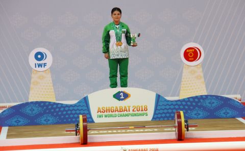 ~~President of Turkmenistan awarded the honored athlete of the country     