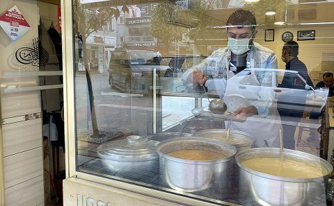 TÜRKİYE'DE KAFE VE RESTAURANTLAR AÇILDI...