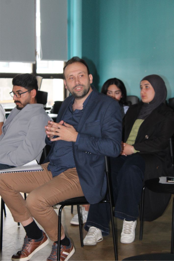MUHASEBECİ VE DANIŞMAN GÜLMEZ VE MİCROSTART KOORDİNATÖRÜ PALA GENÇ GİRİŞİMCİLERİ BİLGİLENDİRDİLER...