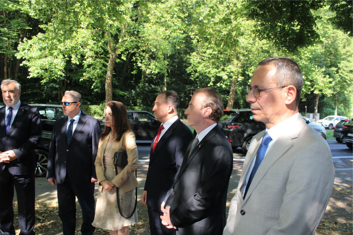 Şehit Diplomat Dursun Aksoy, Aile Bireylerinin de katılımıyla Şehit edildiği yerde Anıldı