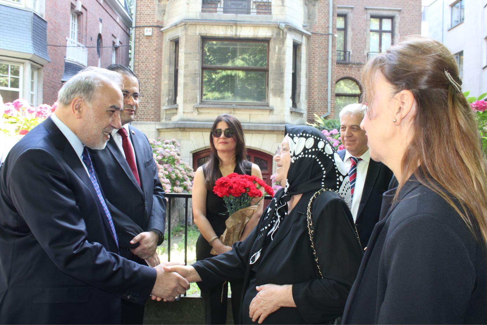 Şehit Diplomat Dursun Aksoy, Aile Bireylerinin de katılımıyla Şehit edildiği yerde Anıldı