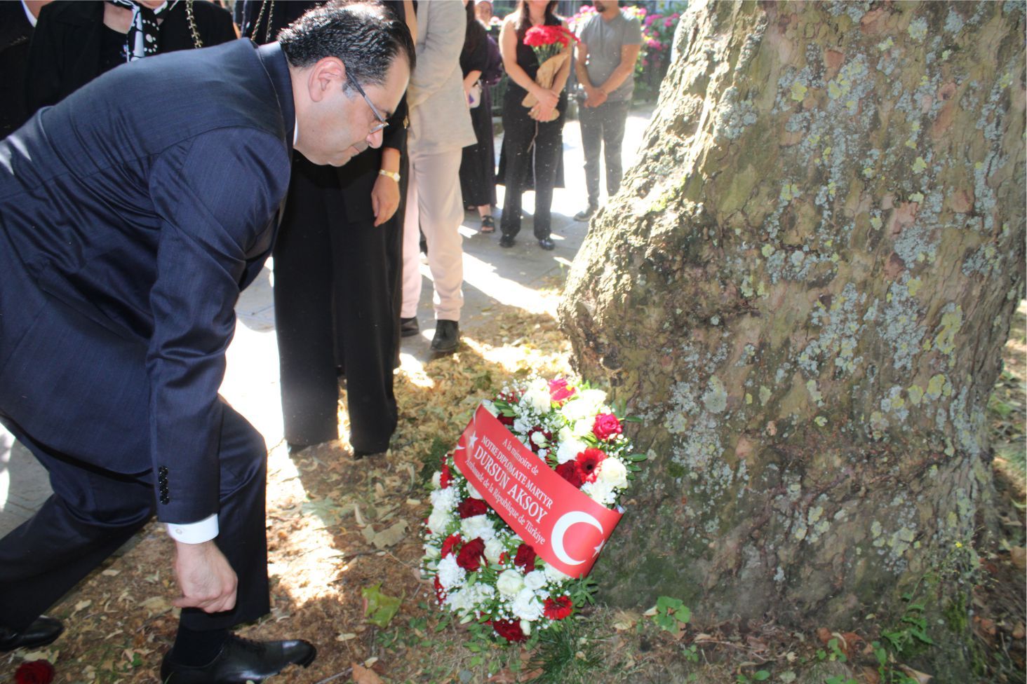 Şehit Diplomat Dursun Aksoy, Aile Bireylerinin de katılımıyla Şehit edildiği yerde Anıldı